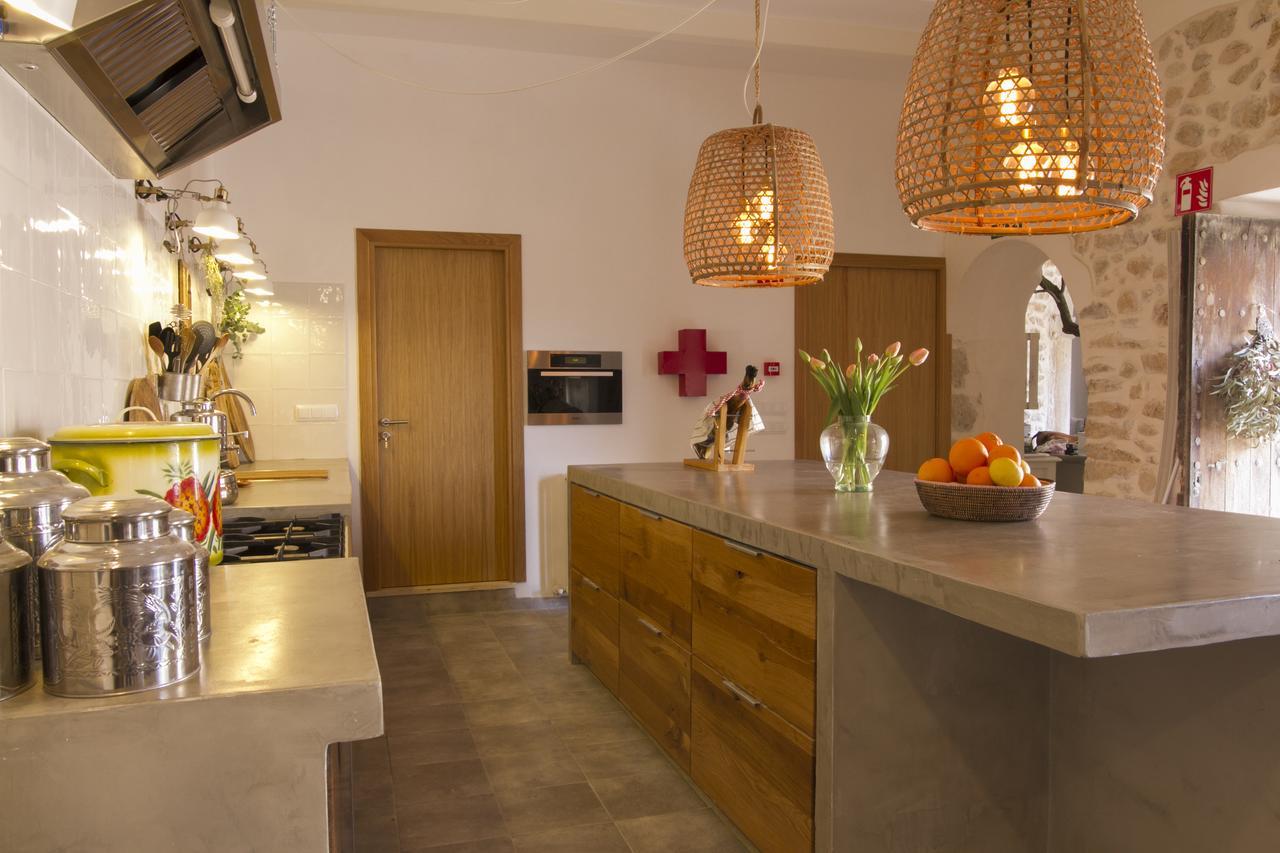 Home Hotel The Pink Pepper Tree Lloseta Luaran gambar